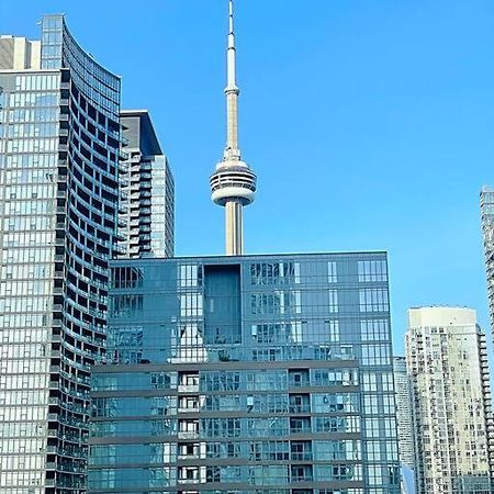 Upscale Downtown Toronto Condos By Cn Tower Extérieur photo